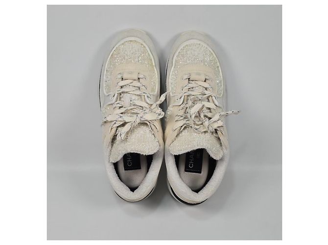 Chanel Sneaker in tweed con logo CC Multicolore - vista 7