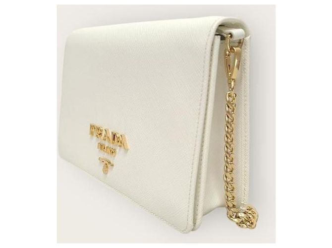 Prada Mini borsa a tracolla in Saffiano con logo in oro bianco - vista 3
