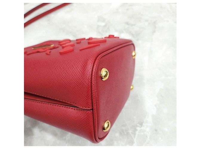 Prada Saffiano Leder Herz Panier Tasche Klein Rot - Ansicht 4