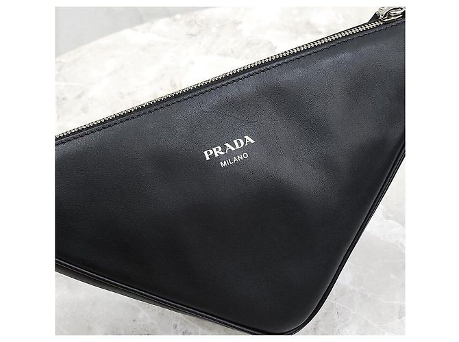 Prada Borsa a tracolla in pelle Vitello Triangle Saffiano Argento - vista 7