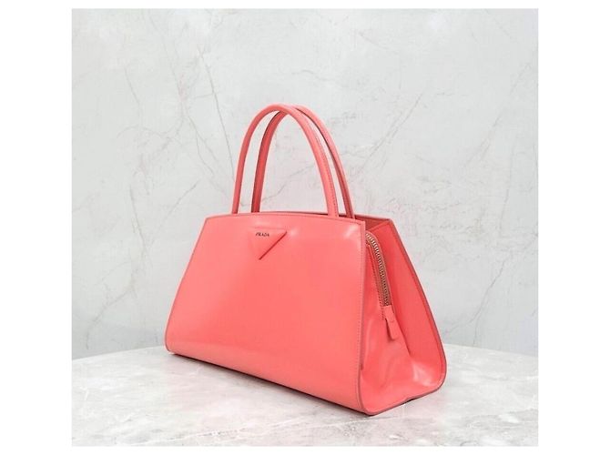 Prada Bolso tote de cuero cepillado con logotipo de triángulo rosa - vista 2