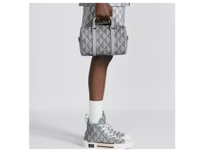 Dior Sac Ringo CD Diamond Canvas Messenger Bag - vue 10