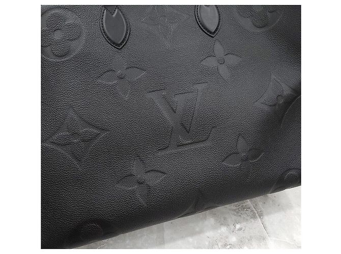 Louis Vuitton Borsa Tote Monogram Empreinte Onthego GM Nero - vista 5