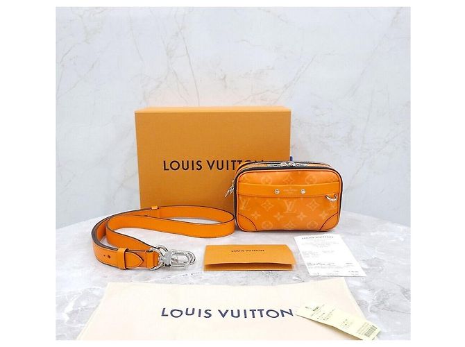Louis Vuitton Borsa a tracolla Nano Monogram - vista 9
