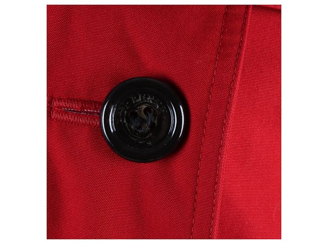 Gabardina Burberry Roja - vista 4