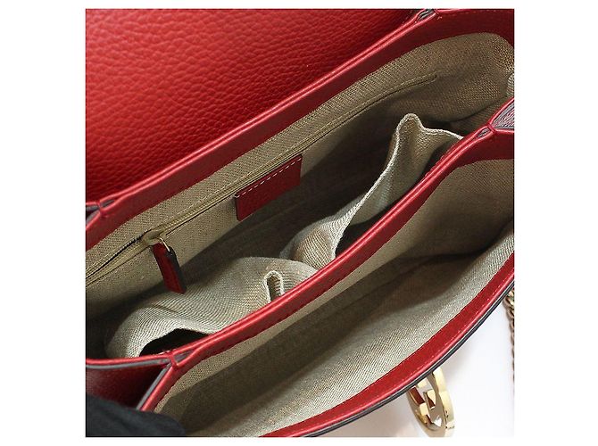 Gucci Bolsa de mão e de ombro com corrente e alça superior entrelazada em couro vermelho - vista 12