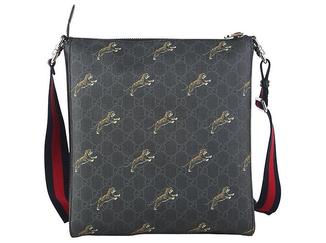 Gucci Borsa a tracolla GG Supreme con stampa tigre nera Nero - vista 3
