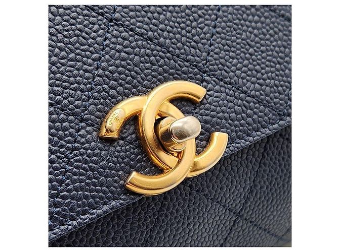 Chanel Borsa con patta e manico superiore in caviar Nero - vista 8