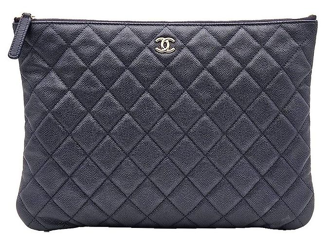 Chanel Clutch Classic New Medium Navy Caviar Gold Blu - vista 2