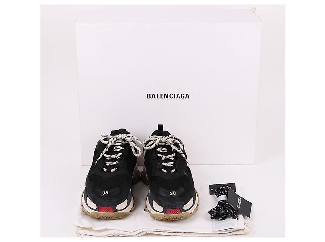 Balenciaga Schwarze Triple Sneaker - Ansicht 9