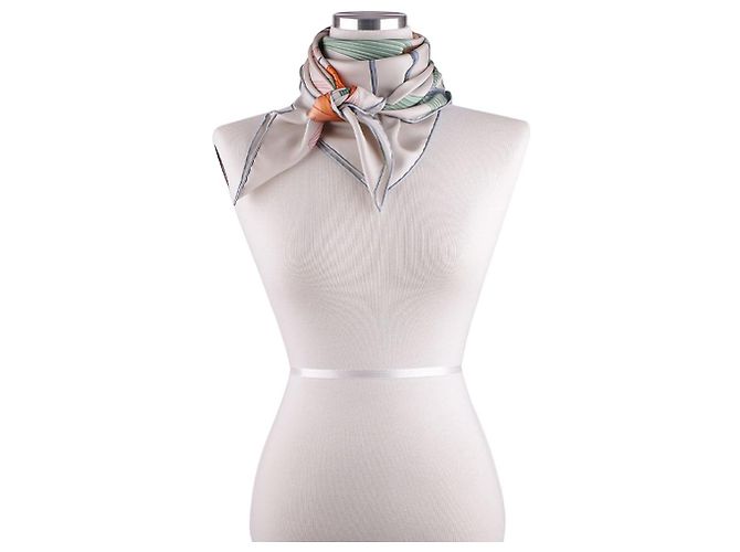 Hermès Lenço Final Bouquet - vista 12