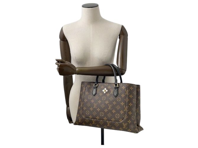 Louis Vuitton Bolsa Tote e Bolsa de Ombro Monogram Flower Preto - vista 9