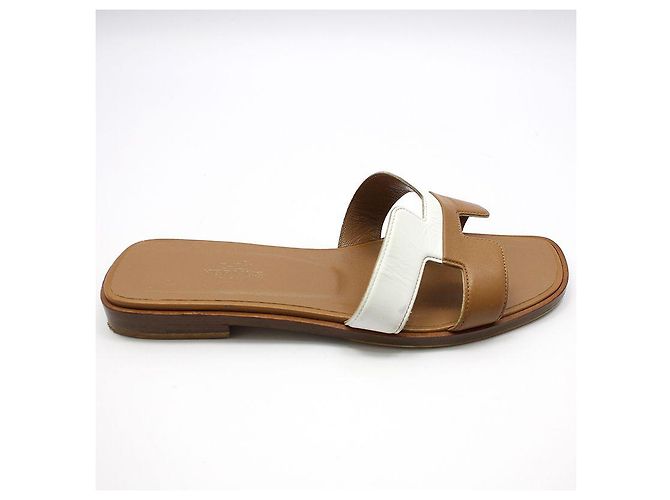 Sandali Oran Hermès in pelle marrone e bianca - vista 4