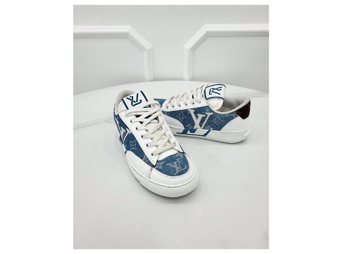 Louis Vuitton Sneakers Charlie in denim Argento - vista 3