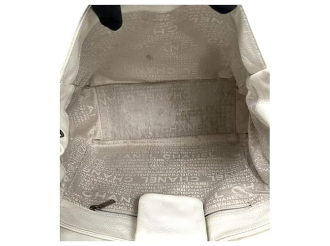 Chanel Borsa a tracolla White Perforated Big CC Flap Bianco - vista 10