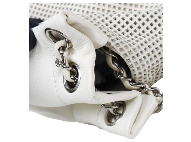 Chanel Borsa a tracolla White Perforated Big CC Flap Bianco - vista 5