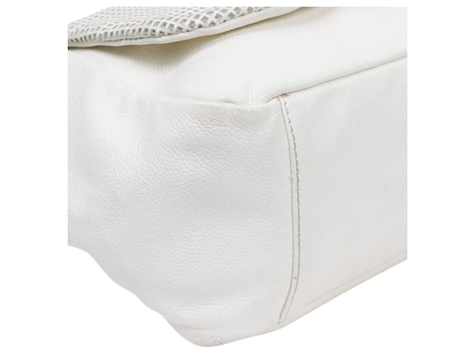 Chanel Borsa a tracolla White Perforated Big CC Flap Bianco - vista 6