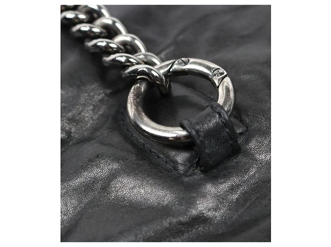 Chanel Schultertasche mit Big CC Kette in Schwarz - Ansicht 11