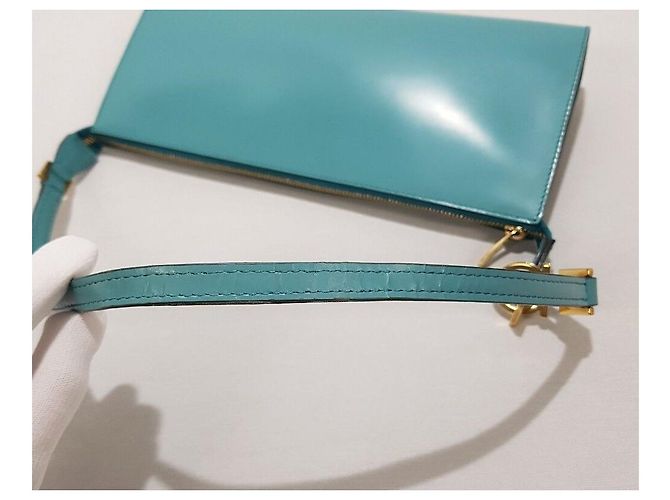 Salvatore Ferragamo Mini borsa a tracolla Gancini - vista 7