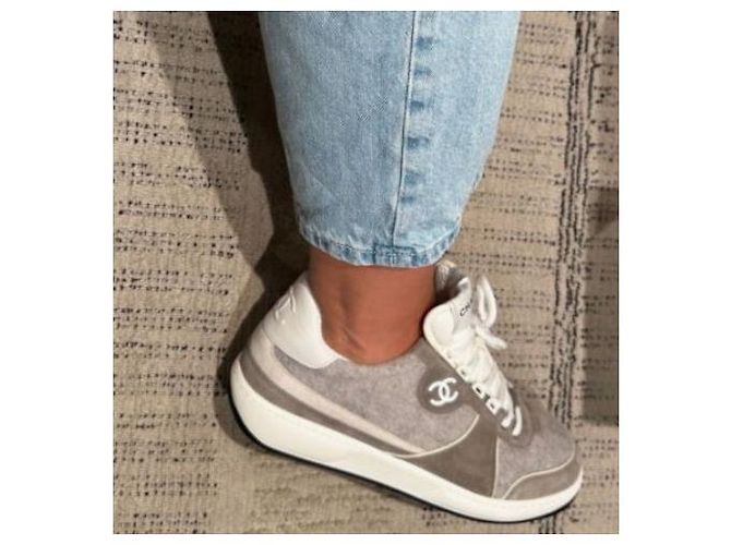 Chanel Sneakers in scamosciato e pelle di vitello Argento - vista 7