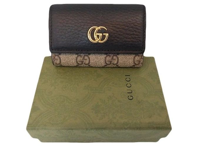 Gucci Black GG Marmont Leather Key Holder Key Case Wallet - view 2