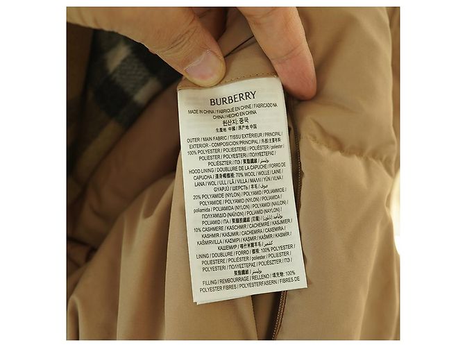 Burberry Casaco longo acolchoado com enchimento de penas e capuz removível Bege Marrom - vista 27