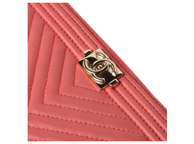 Chanel Clutch Chevron Boy Large Gold Rosa - vista 7