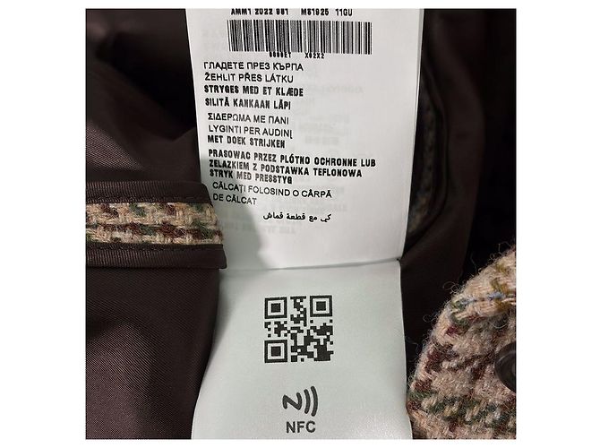 Miu Miu Luxury Biarr Damen Wollmantel mit Karomuster, einreihig und Brustlogo - Ansicht 13