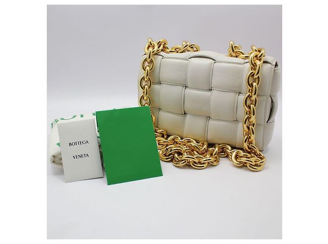 Bottega Veneta Bolsa transversal cassette com corrente acolchoada Branco - vista 2