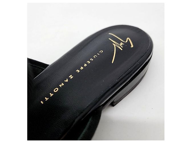 Giuseppe Zanotti Samt-Mules Schwarz - Ansicht 6