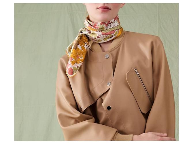 Hermès Schal Dans les Bras de Selene Mehrfarben - Ansicht 5