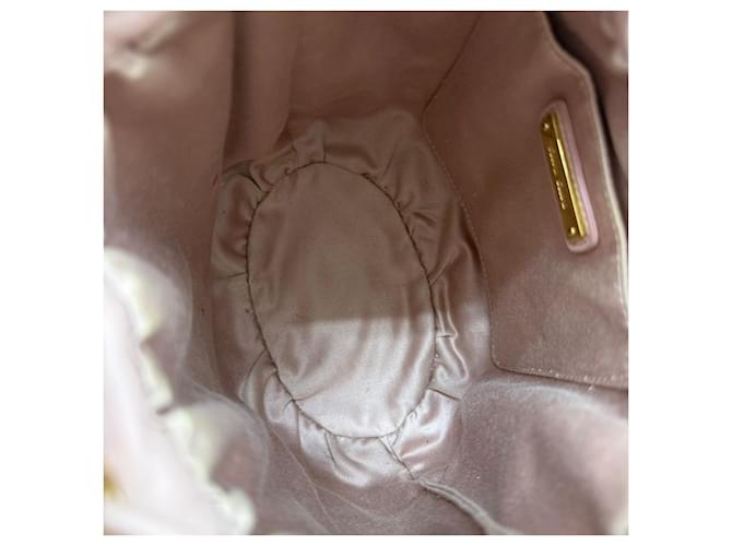 Miu Miu Borsa a tracolla a secchiello trapuntata Rosa - vista 8
