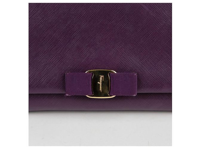 Salvatore Ferragamo Borsa a tracolla e crossbody Genie in pelle Saffiano viola Porpora - vista 2