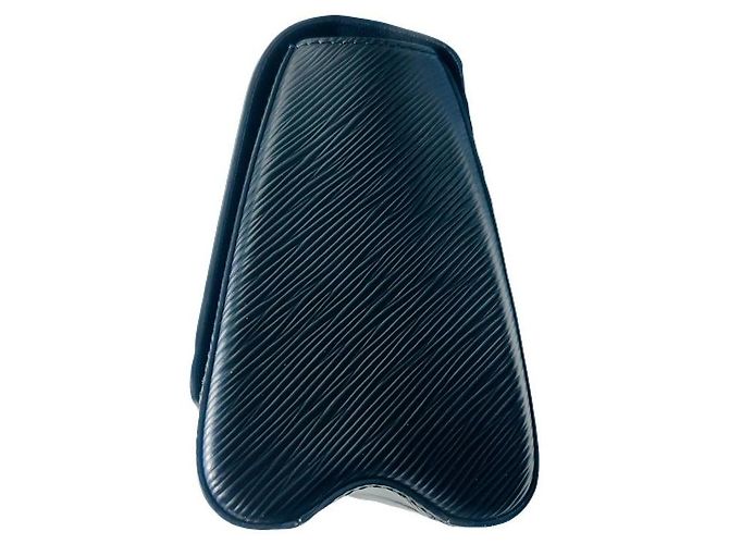 Louis Vuitton Bolso de hombro y bandolera en cuero Epi negro con cierre twist y cadena dorada MM - vista 8