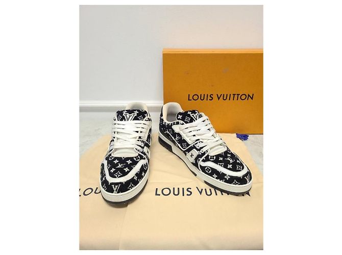 Louis Vuitton Tênis LV Trainer em têxtil monograma preto - vista 7