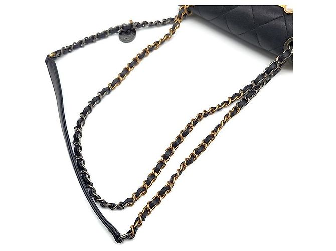 Borsa a tracolla con catena e decorazione charm Chanel Nero - vista 5