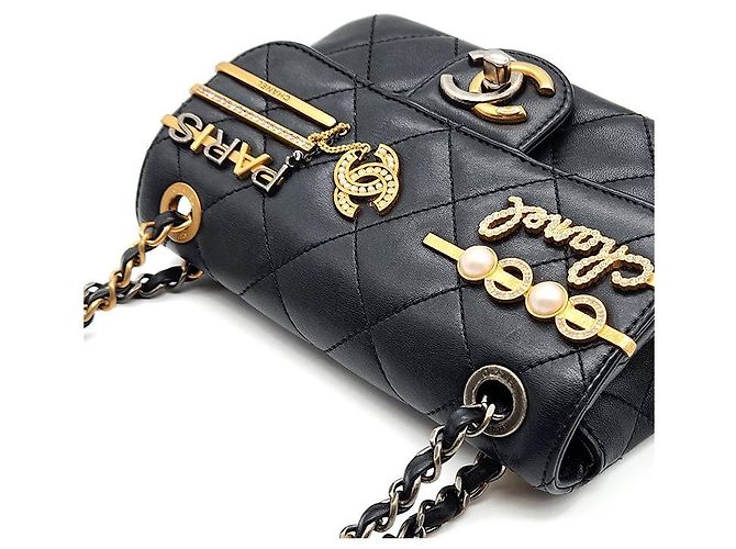Borsa a tracolla con catena e decorazione charm Chanel Nero - vista 6