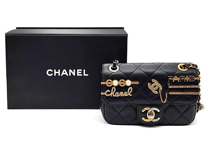 Borsa a tracolla con catena e decorazione charm Chanel Nero - vista 9