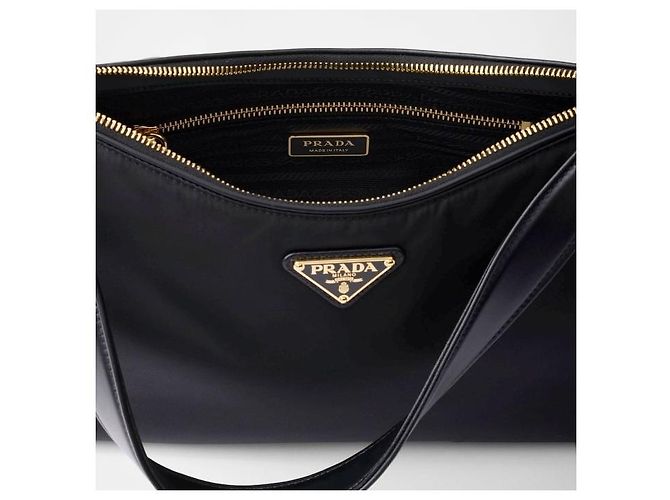 Prada Borsa a tracolla Emme Large in Re-Nylon e pelle ODO Nero - vista 11