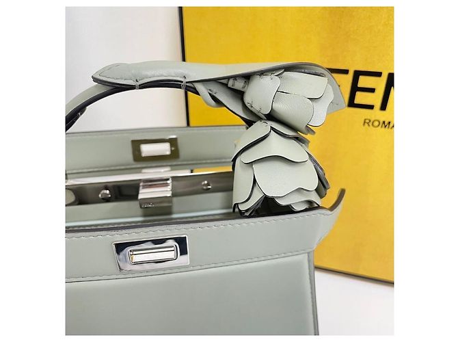 Fendi Mini Tote e Borsa a Spalla Peekaboo con Manico Superiore Verde - vista 3