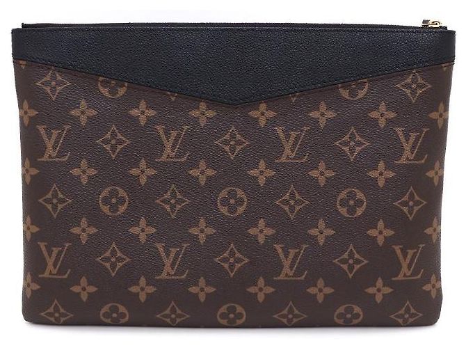 Louis Vuitton Clutch Daily Pouch Nero - vista 3