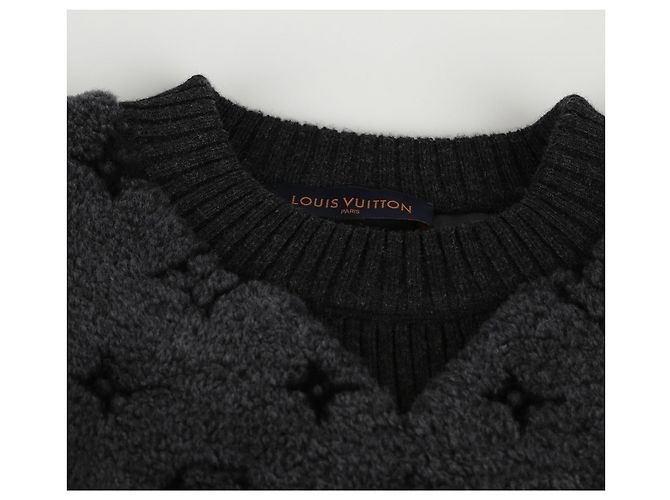 Louis Vuitton Graues Shearling-Crewneck-T-Shirt mit Monogramm Größe XXL Braun - Ansicht 5