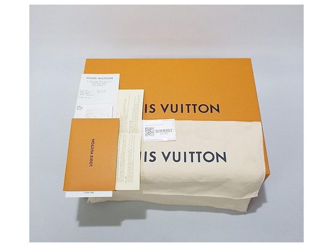 Louis Vuitton Pochette Voyage MM Damier Graphite Nero - vista 10