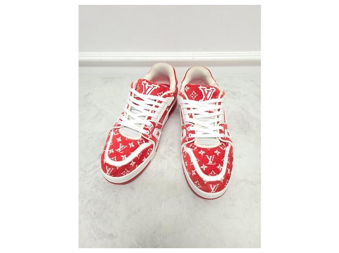 Louis Vuitton Sneakers Red Monogram Velvet Trainer Rosso - vista 2