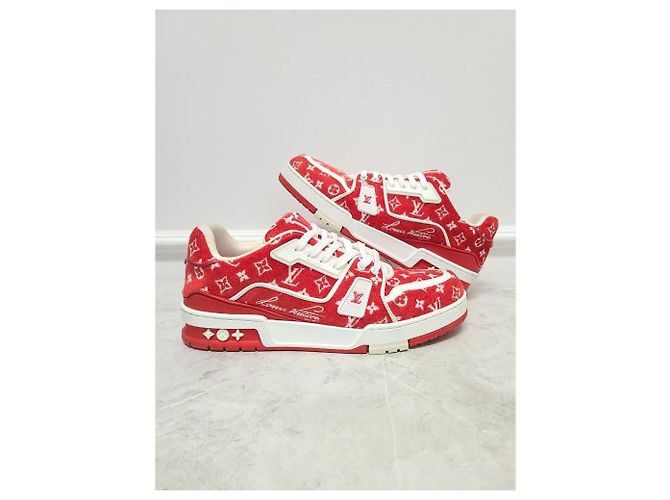 Louis Vuitton Sneakers Red Monogram Velvet Trainer Rosso - vista 4