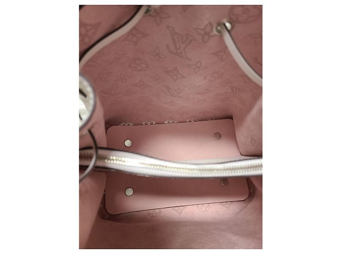 Louis Vuitton Borsa a tracolla Mahina Moria in monogramma bianco - vista 5