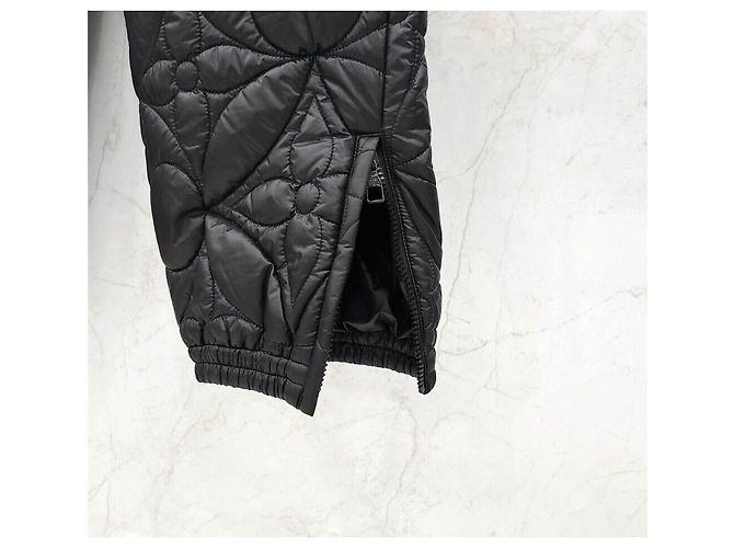 Louis Vuitton Pantaloni Sporty Flower Monogram Nero - vista 5