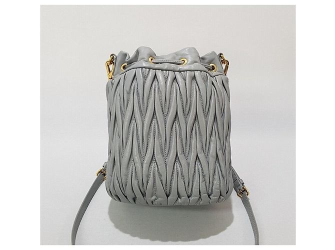 Miu Miu Borsa Bucket in Pelle Napa Materasse Marrone - vista 4