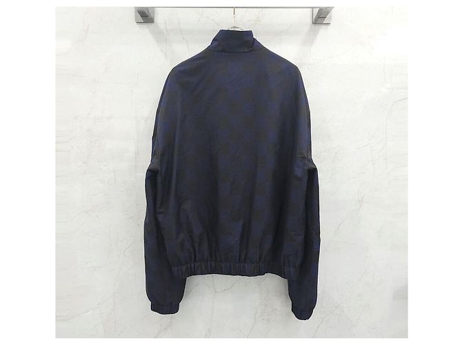 Louis Vuitton Blouson da viaggio in nylon Damier Pop Nero - vista 2