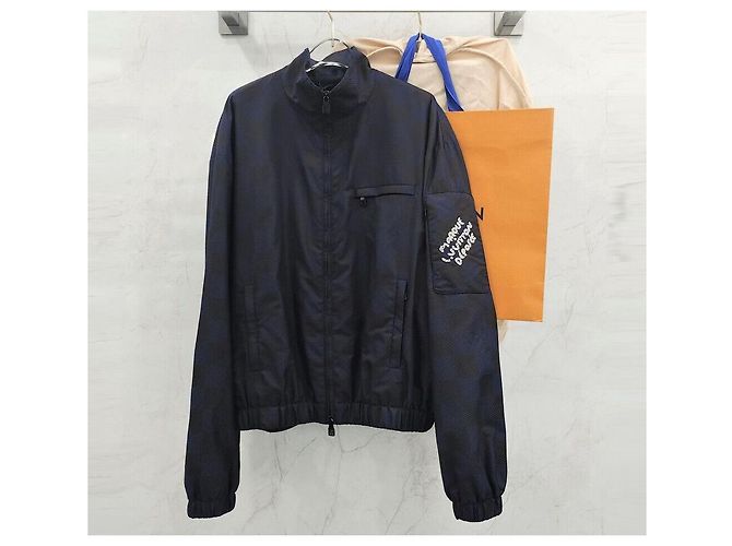 Louis Vuitton Blouson da viaggio in nylon Damier Pop Nero - vista 6